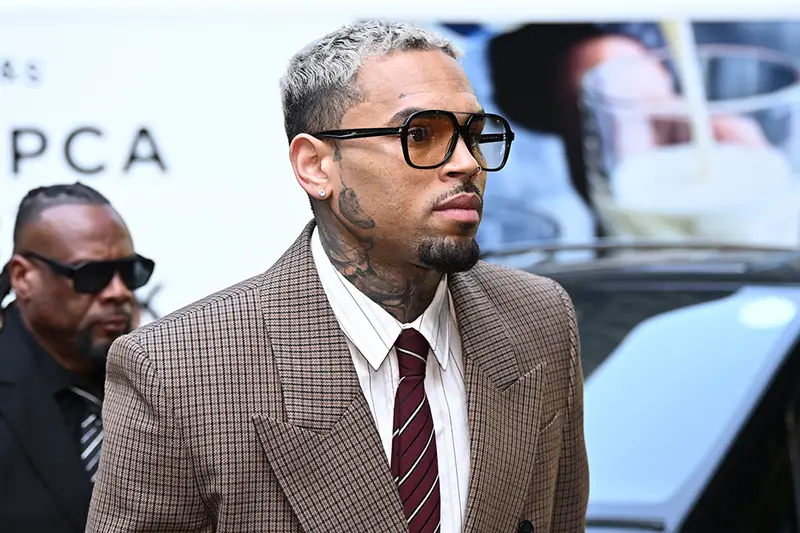 Chris Brown Pleads Guilty Over London Nightclub Assault — trending article thumbnail